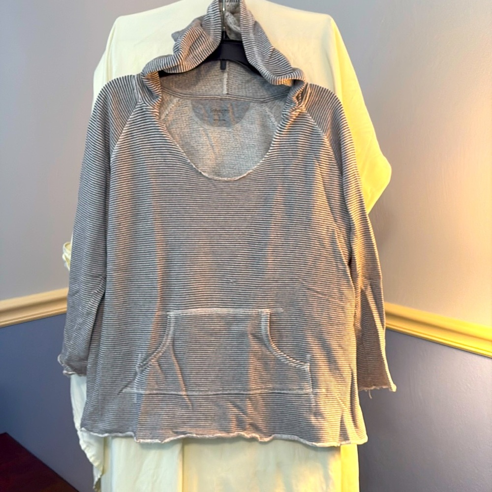 Women’s Calvin klein hooded sweatshirt